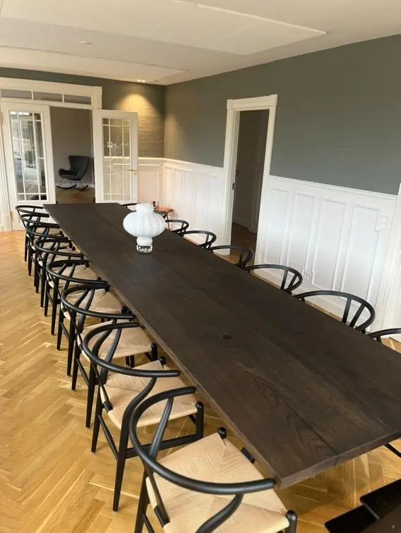 Plankebord – To Planker — håndlavet plankeborde i massiv egetræ